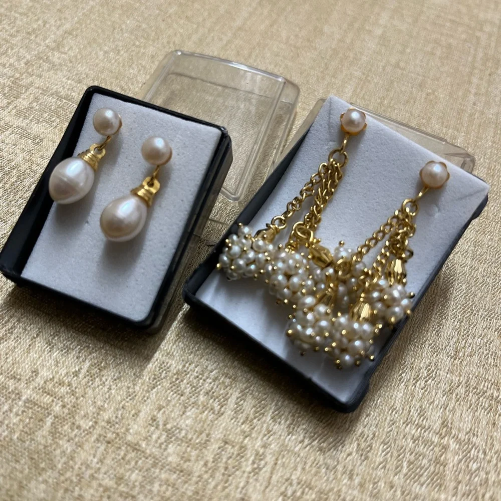 Set of Real Pearl Earrings with 18 k Gold tone Plated - Picture 5 of 12